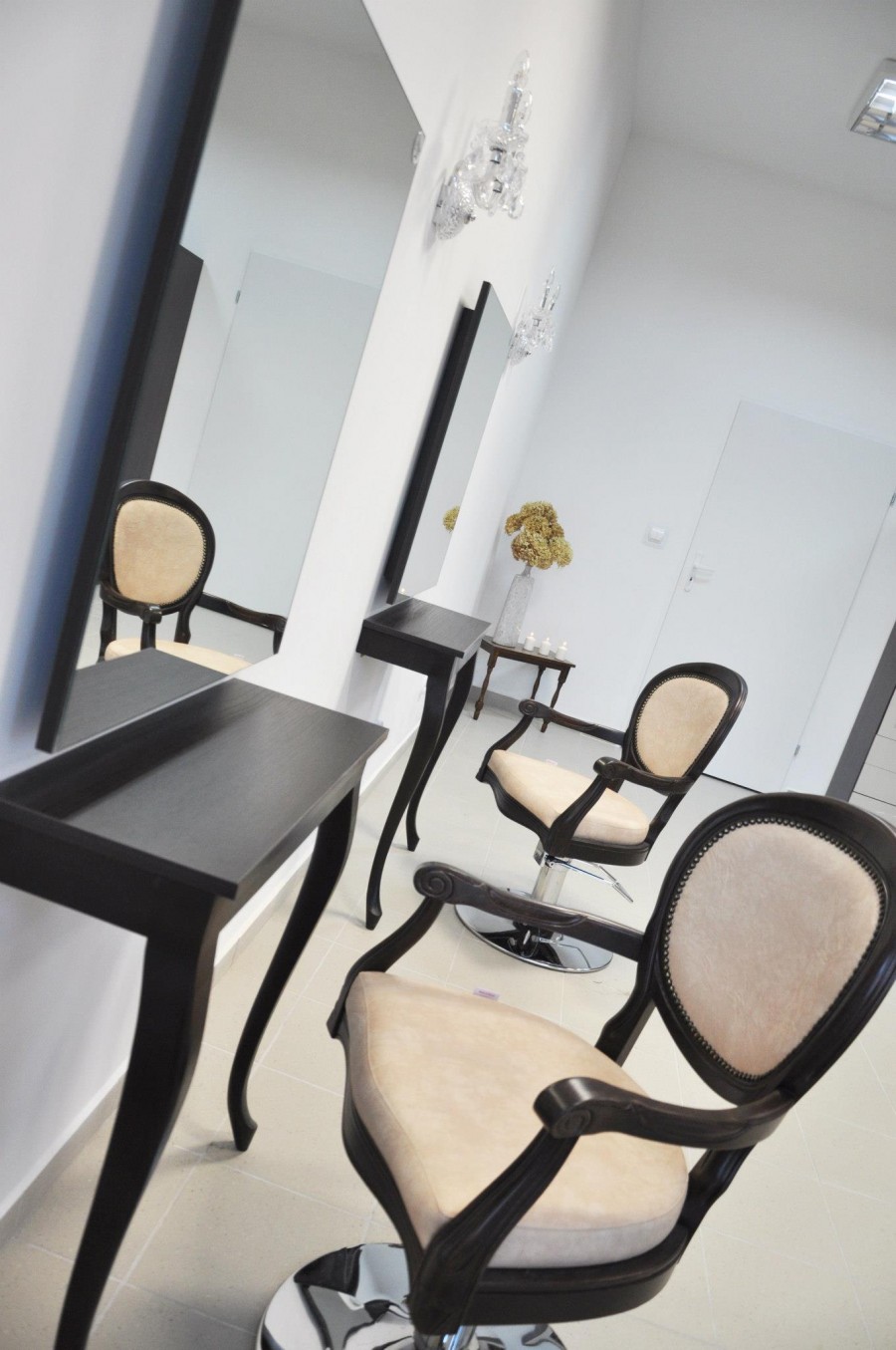 Firma Salon Fryzjerski Ar T