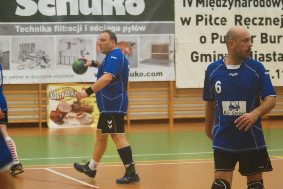 Sprawa morderstwa na Grunwaldzie (Tomasz Nyczka) Po p godzinie doczy do niego K. Powiedzia Ch., e zaoy sobie konto na portalu randkowym dla Zasady Komentowania w Serwisach Grupy Morderstwo na Grunwaldzie. Pocztek procesu Kacpra Ch