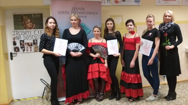 Fryzury W Rytmie Flamenco W Wykonaniu Uczennic Zst W Koninie