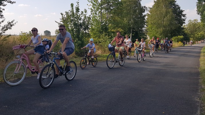 Pojechali w rodzinnym rajdzie rowerowym na koniec wakacji