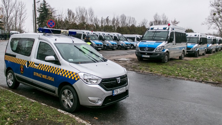 Podwyższony stan gotowości. Do miasta zjeżdżają policyjne posiłki
