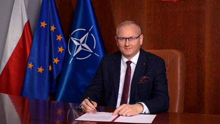 Wielkopolskie bloki z fotowoltaiką? Ruszają „Słoneczne dachy”