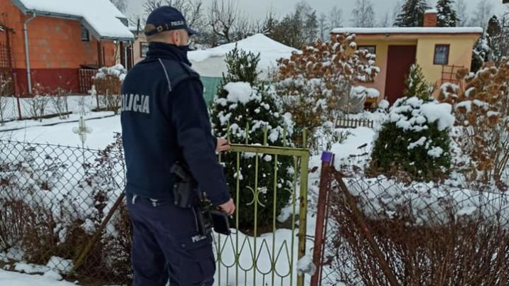 Dzielnicowi sprawdzają miejsca koczowania osób bezdomnych