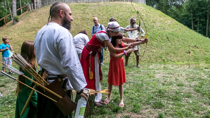 Skansen w Mrówkach. Średniowieczne życie na wyciągnięcie ręki