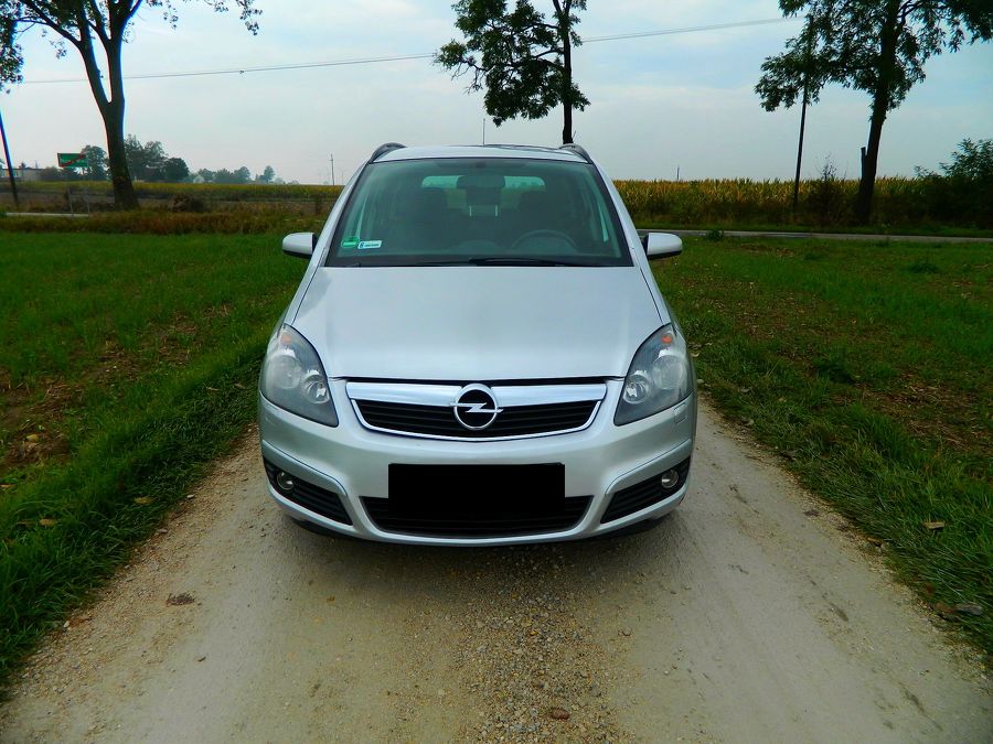 Ogloszenie Opel Zafira B 1 8 Benzyna 140 Ps Auto Sprowadzone Zarejest