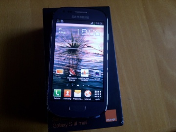 Sprzedam Samsunga Galaxy S3 mini Orange /nju NFC ładny