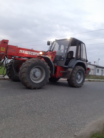 Ładowarka teleskopowa Manitou bąk silnikiem lub bez 7.5 kw