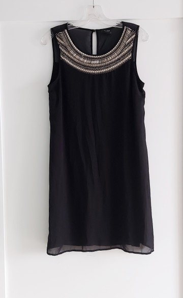 Czarna sukienka szyfon kamienie Vila M