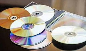 Muzykę na płytach CD winyle lub kasety magnetofonowe odbiorę