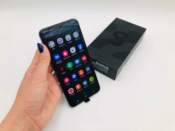 Samsung Galaxy s22 + ???????????? 8/256GB Kolor czarny  Jak  ...