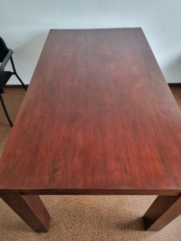 Sprzedam solidny stół drewniany 300 PLN