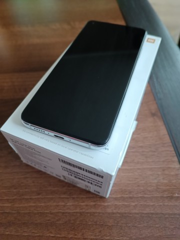 Sprzedam telefon Xiaomi Mi 10T 8/128 GB