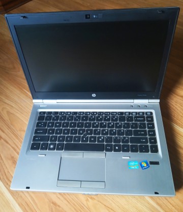 HP 8460p 14,1" i5-2520M 8GB ram 128 ssd Win10 Turek
