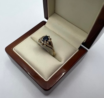 Złoty pierścionek próba 585/14K waga: 2,97g rozmiar 17