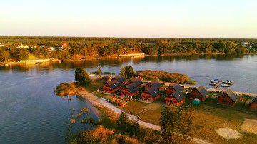 Jezioro Ślesińskie – Domki z bali, pierwsza linia brzegowa