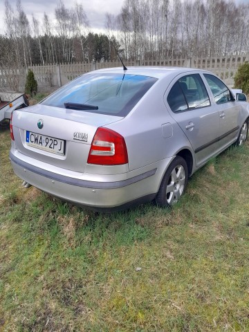 Skoda octavia  2 na czesci ..oraz cale auta