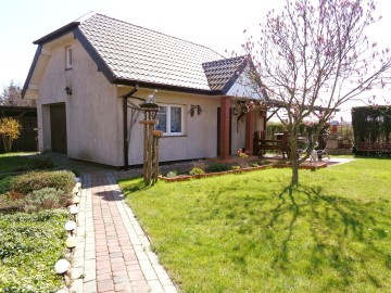 Gmina Ślesin – Wysokiej jakości dom przy jeziorze