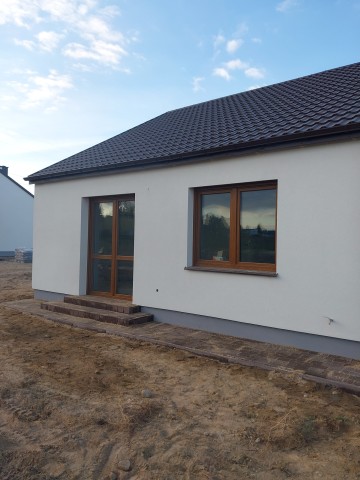 Nowy parterowy dom w spokojnej części Konina Laskówiec