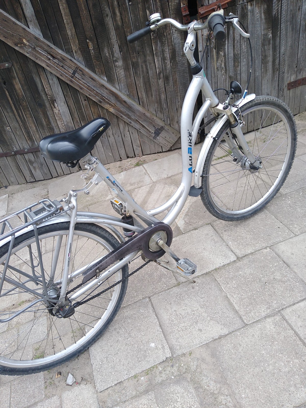 Ogłoszenie rower damka alubike aluminiowa koła 28 przerzutki tylne