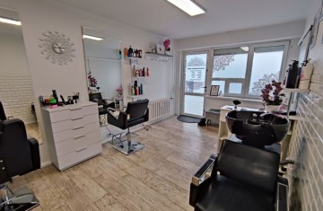 Lokal na parterze, blisko centrum, bdb standard, witryna