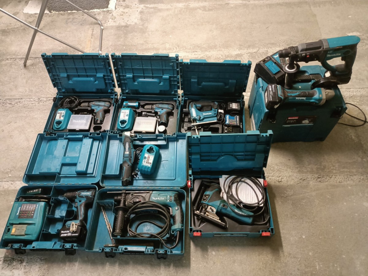 Ogłoszenie: Makita wkrętarka DF 330D cena 250, kategoria: maszyny i ...