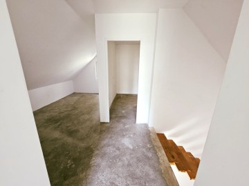Ślesin – Domek letniskowy z widokiem na jezioro