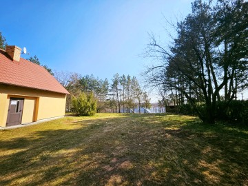 Ślesin – Domek letniskowy z widokiem na jezioro