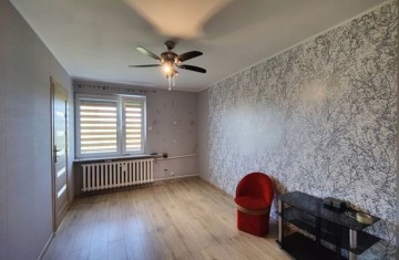 Na sprzedaż 3 pokoje z balkonem, pow. 46,58m2, 4 piętro