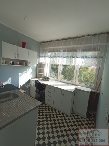 Sprzedam rozkładowe mieszkanie – balkon – 2 pok. – os. V