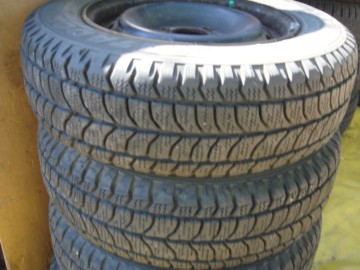 Sprzedam Opony zimowe z felgami Matador 165/70/13