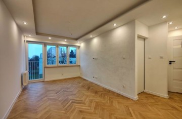 Sprzedam 2 pokoje po generalnym remoncie w Centrum Konina