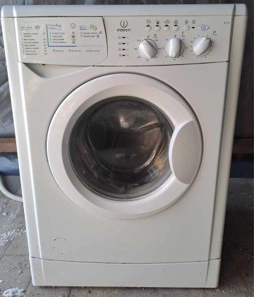 Sprzedam pralkę firmy Indesit w 100% sprawna