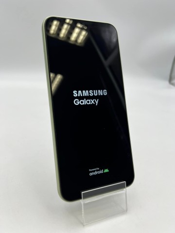 Samsung Galaxy A14 4/64GB Kolor zielony. Samsung posiada fol