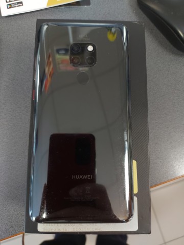 Sprzedam Huaweia mate 20 dual SIM ładny LTE NFC 128gb