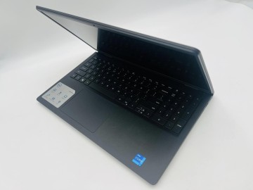 Laptop DELL Inspiron 3520-5252 15.6" komplet + gwarancja
