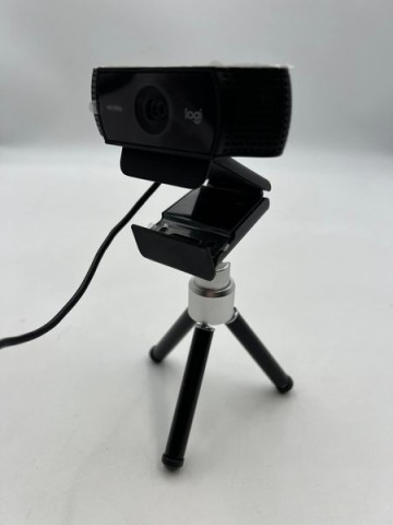 Kamera internetowa Logitech C922 W komplecie znajduje się ka