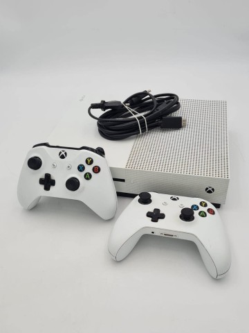 Konsola Xbox One S 1TB 1681 Konsola jest w dobrym stanie. Sp