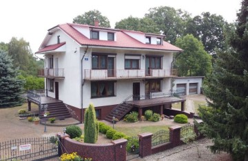 Na sprzedaż duży, piętrowy dom na wsi-Ksawerów gm. Kramsk