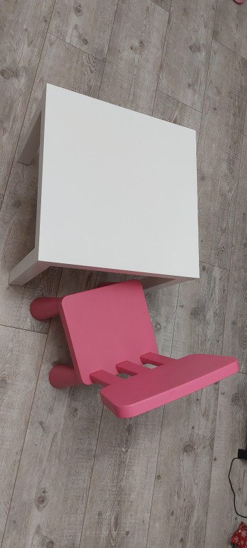 IKEA stolik LACK + krzesełko mamut