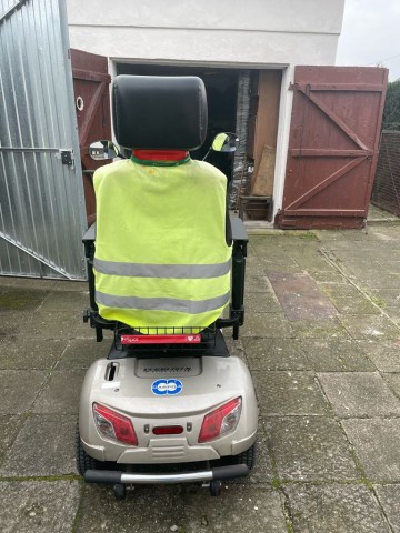 Akumulatorowy wózek inwalidzki