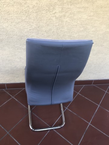 Krzesło krzesła kuchenne tapicerowane, profil metalowy.