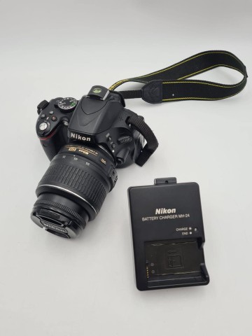 Aparat Nikon D5100+ obiektyw Nikkor 18-55mm