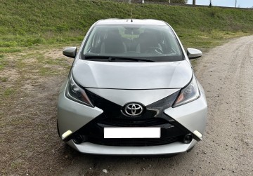 Toyota Aygo 2016, cena 26900 zł