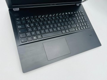 Laptop Asus  Model: P2520L