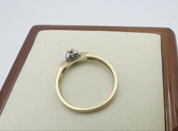 Złoty pierścionek 585 1,57 g