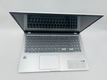 Laptop ASUS X515JA-BQ1991W 15,6"