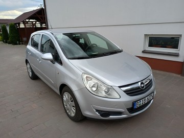 Opel Corsa 1.2 benzyna + klima + niski przebieg