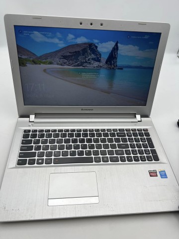 Laptop Lenovo 80K6 Stan bardzo dobry, sprawny.  W komplecie