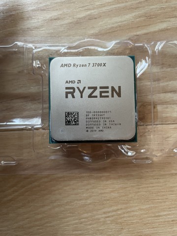 Procesor Ryzen 7 3700x