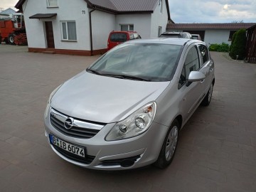 Opel Corsa D 1.2 benzyna + niski przebieg